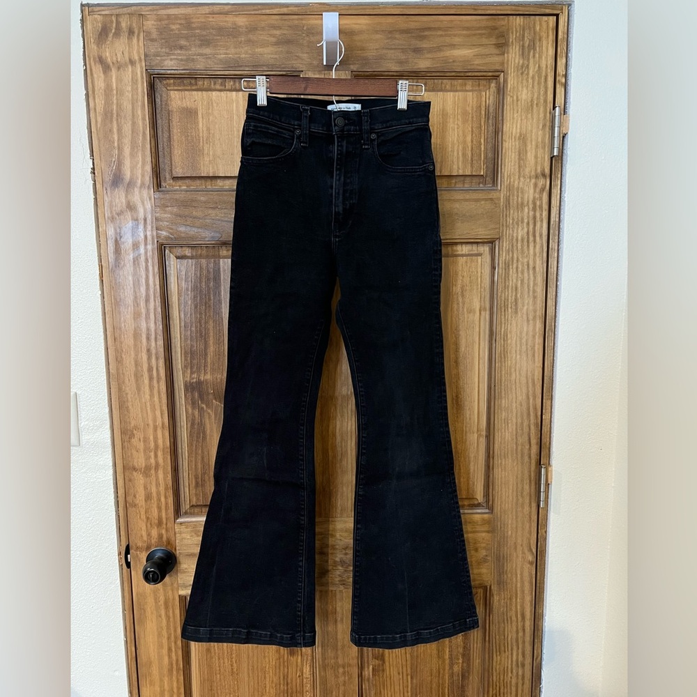 Abercrombie & Fitch The Flare Ultra High Rise Cotton Denim Black Jeans. Size 26